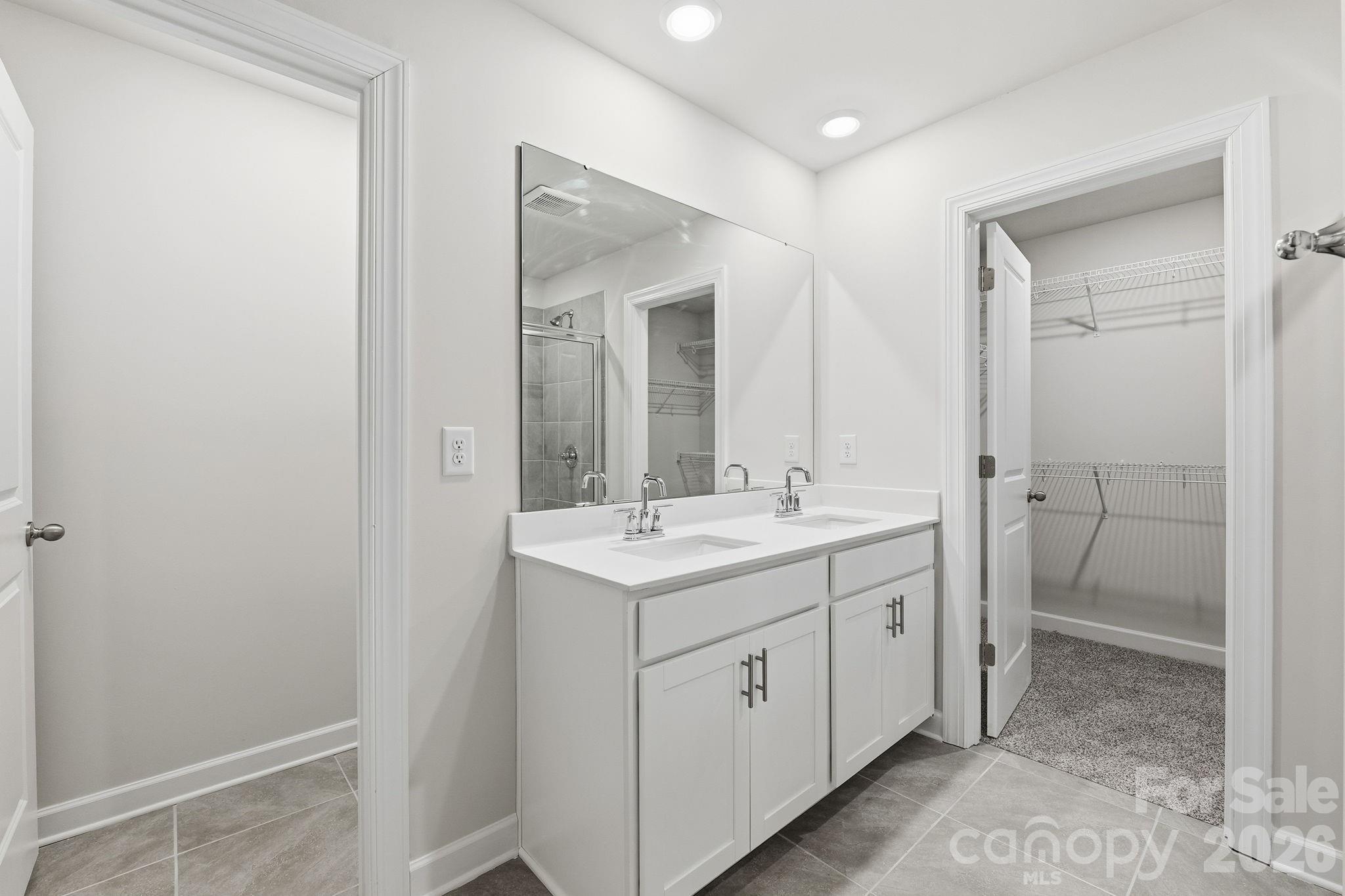 Seattle Crossing - Residential