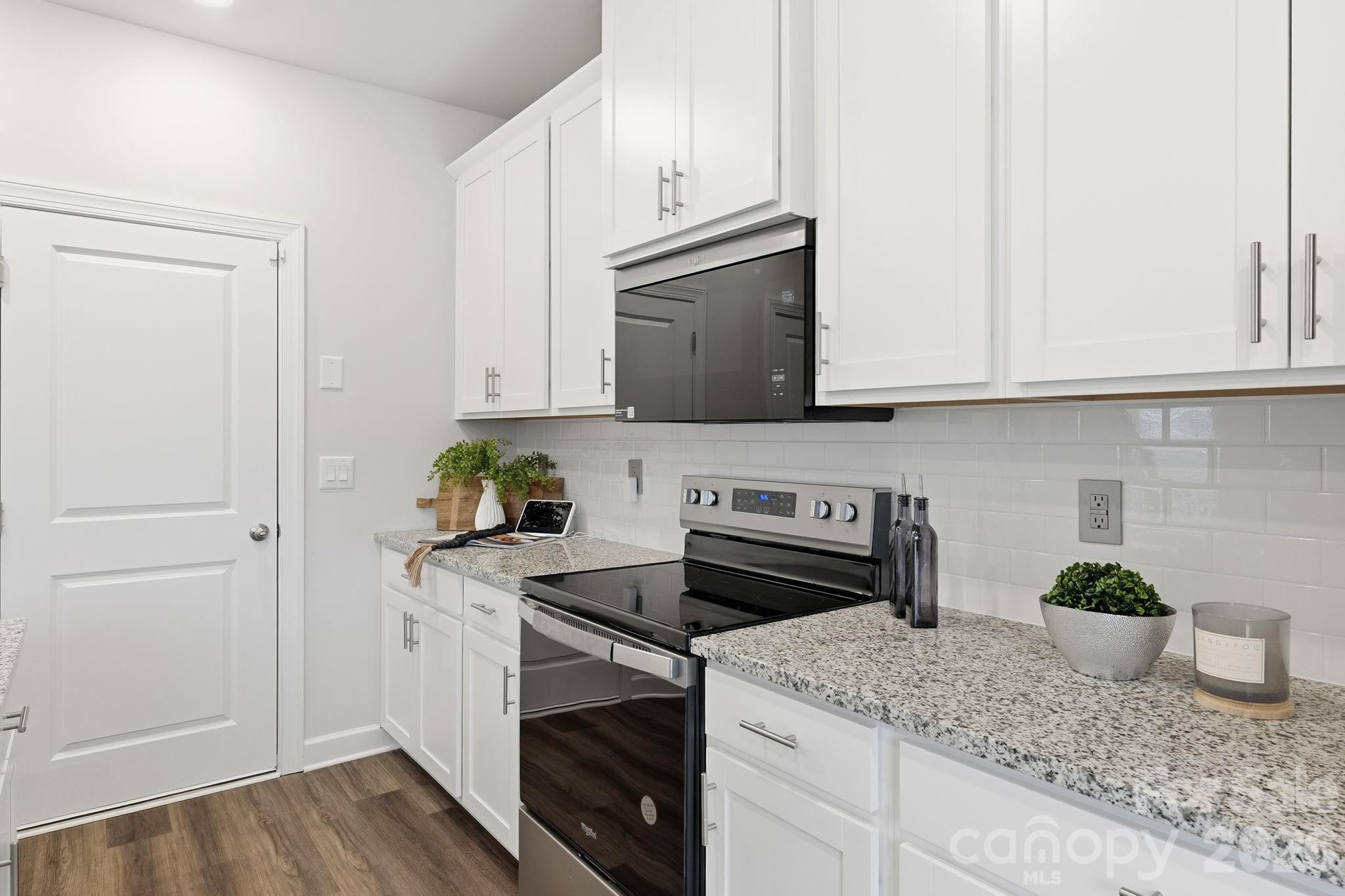 Seattle Crossing - Residential