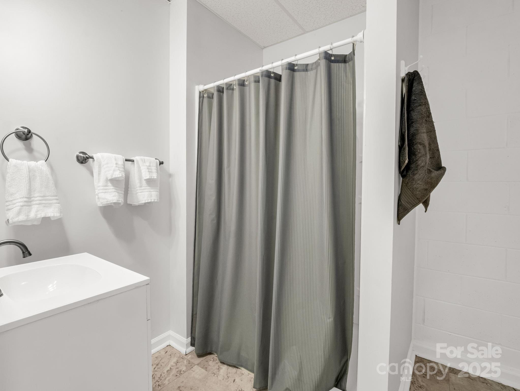 Gateway Mountain - Residential