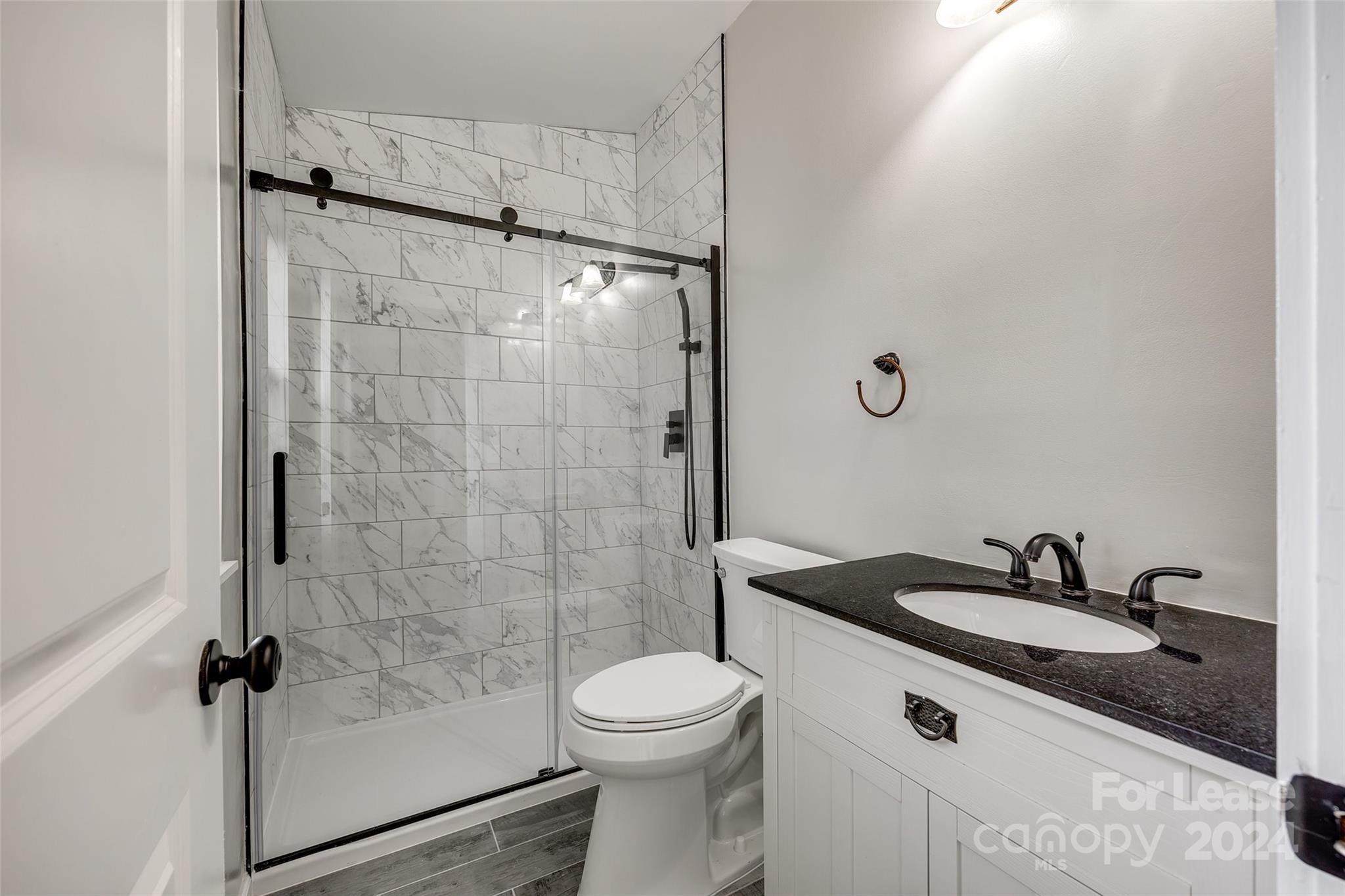 Lake Wylie Woods - Residential Lease