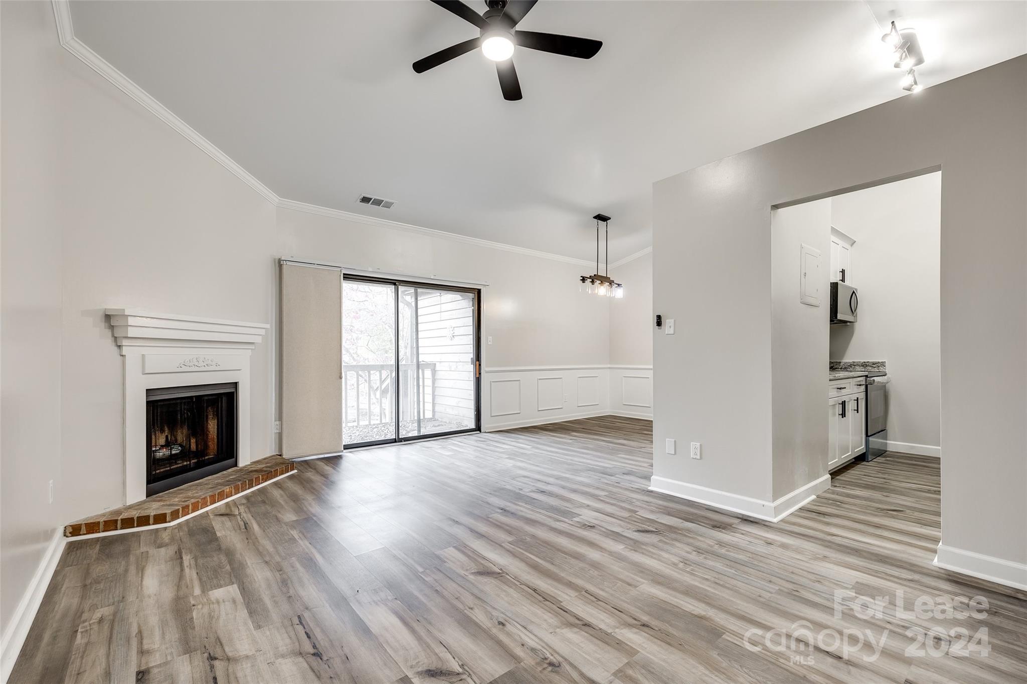 Lake Wylie Woods - Residential Lease