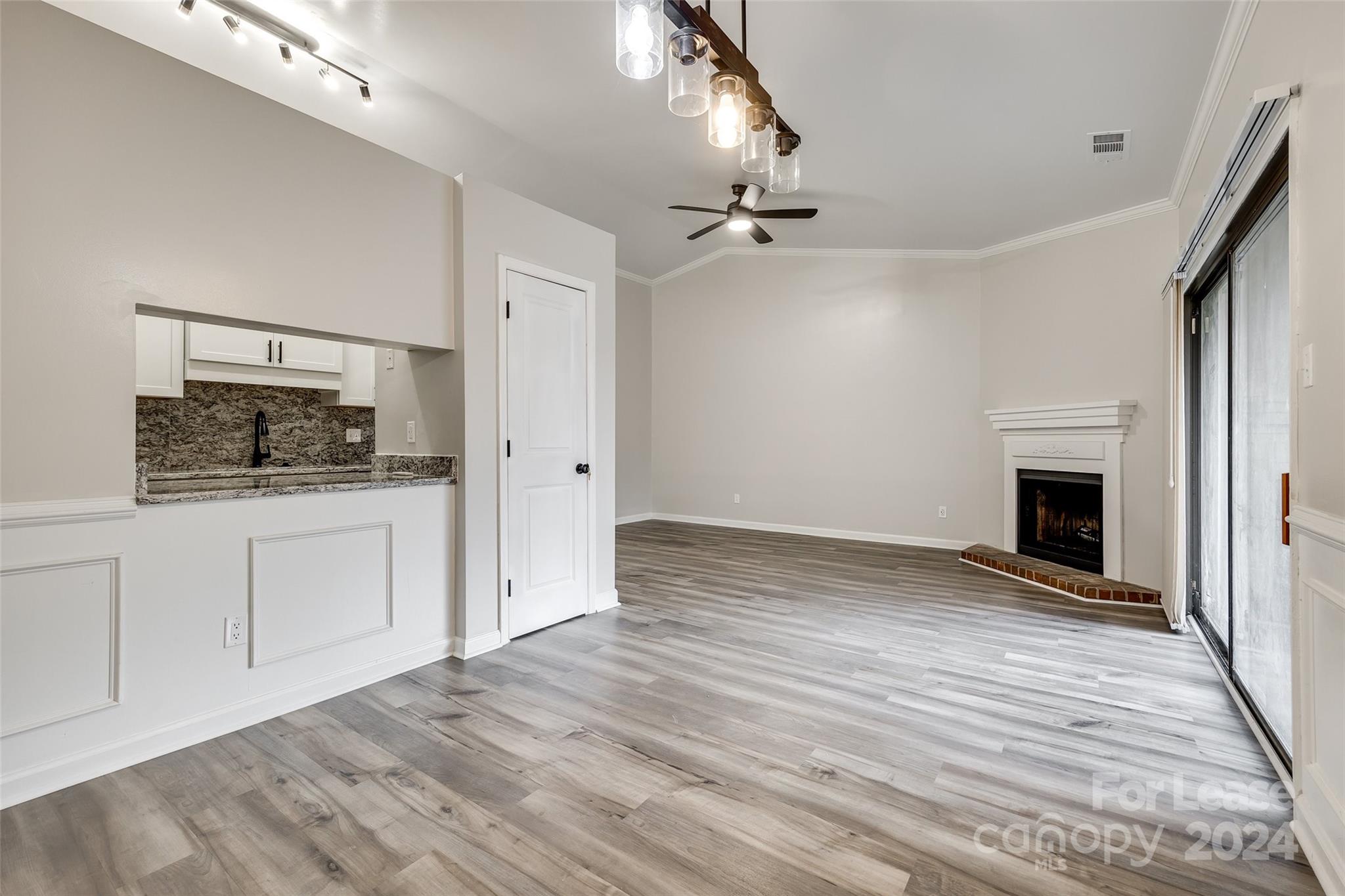 Lake Wylie Woods - Residential Lease