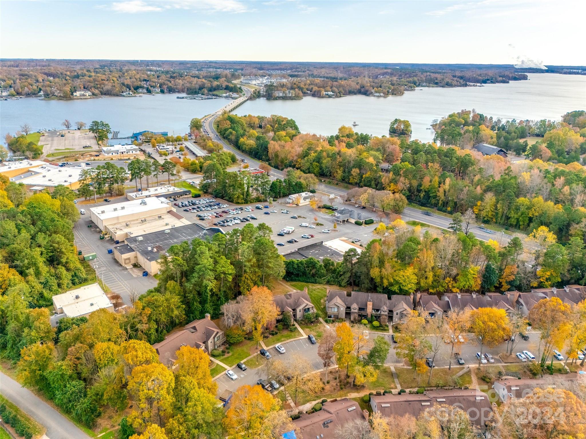 Lake Wylie Woods - Residential Lease