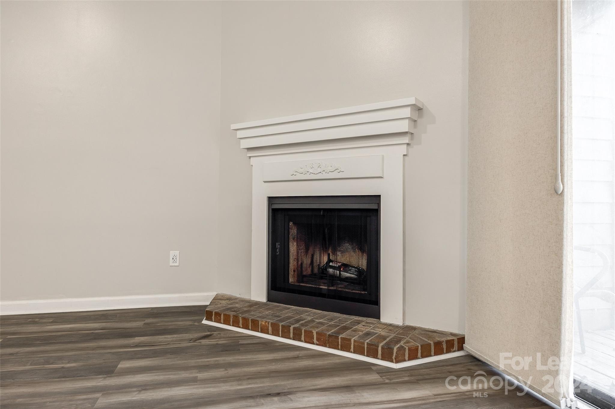 Lake Wylie Woods - Residential Lease