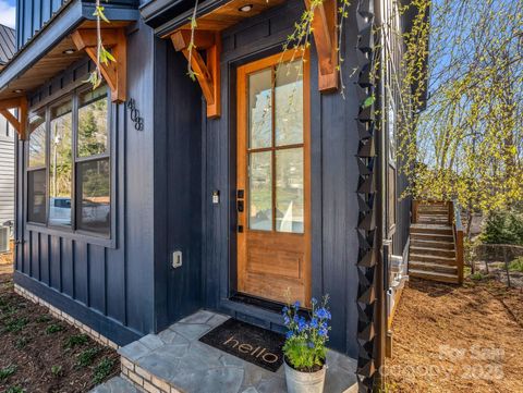 408 S Oconeechee Avenue Black Mountain NC 28711