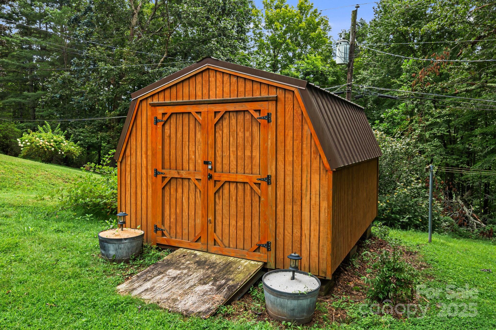 Midway Brook - Residential
