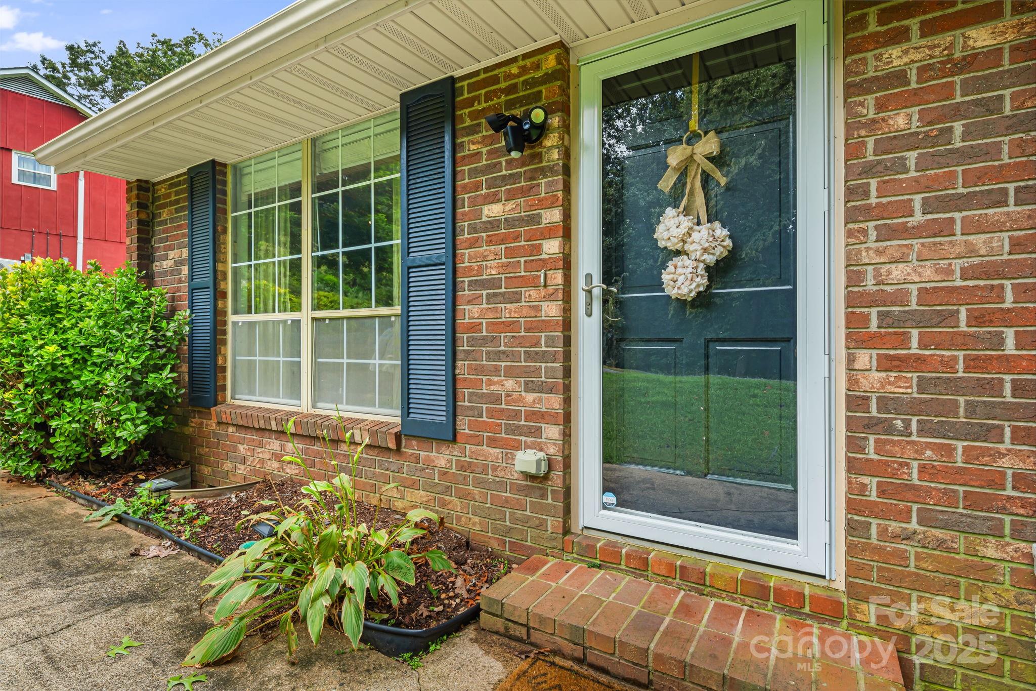 Midway Brook - Residential