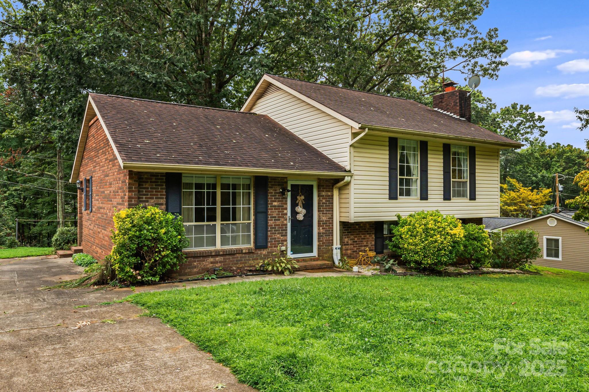 Midway Brook - Residential