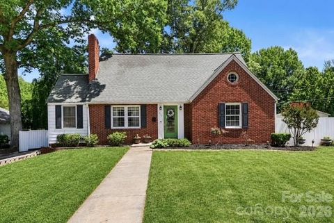 820 Woodland Road Statesville NC 28677