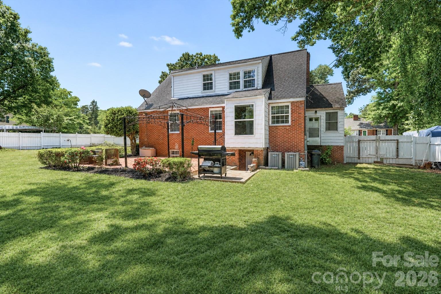 Forest Hills - Residential