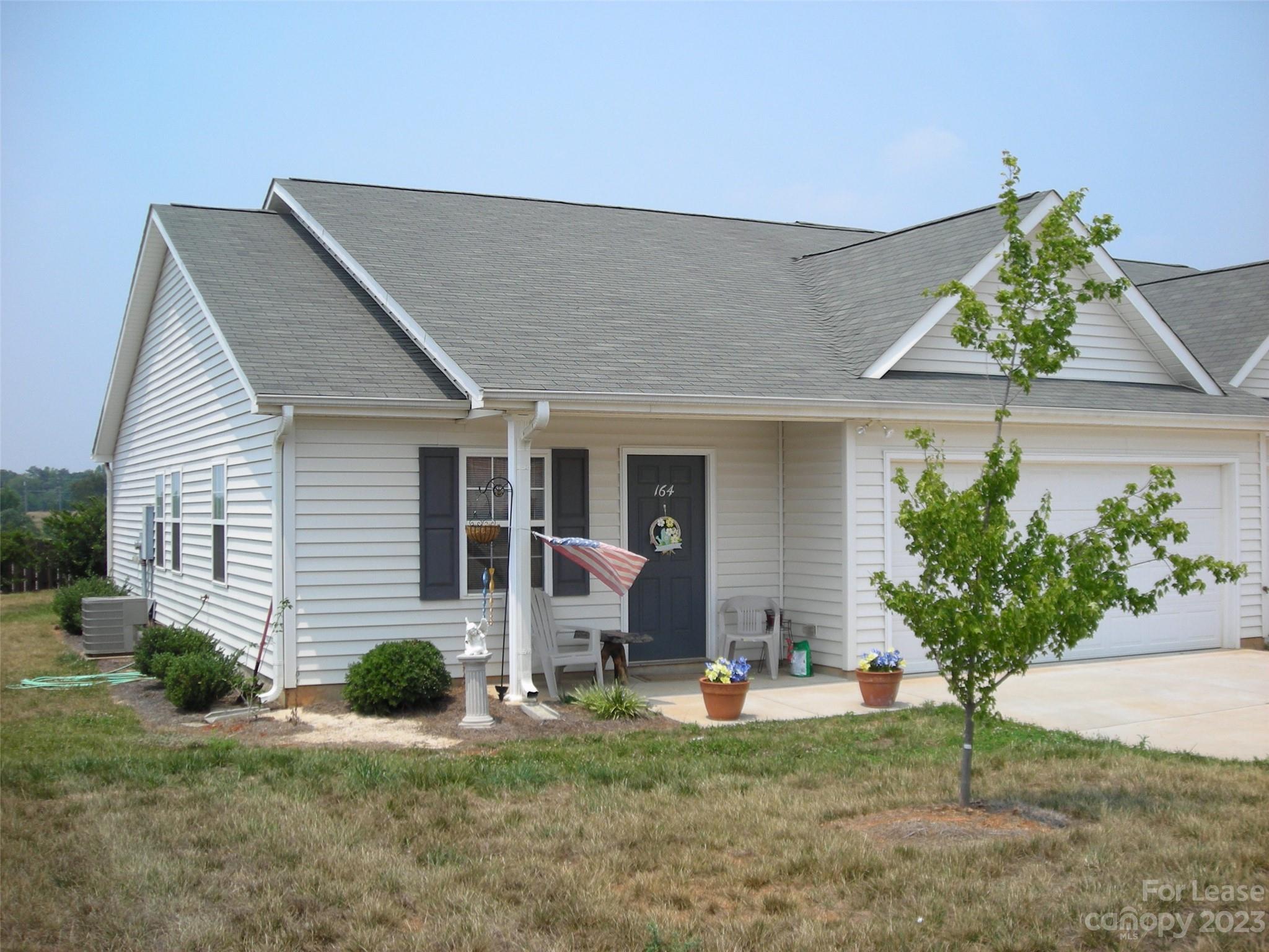 Oak Tree Clusters - Residential Lease