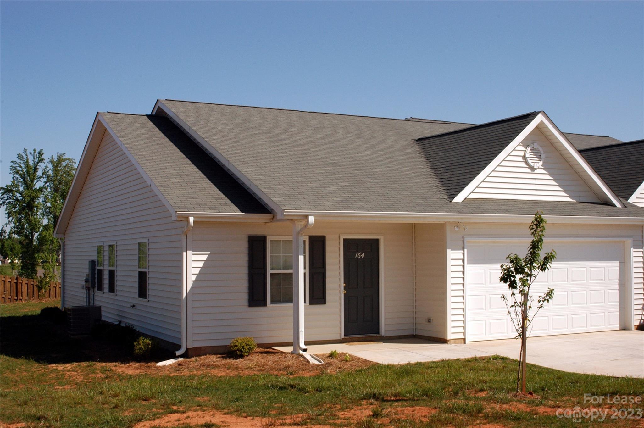 Oak Tree Clusters - Residential Lease