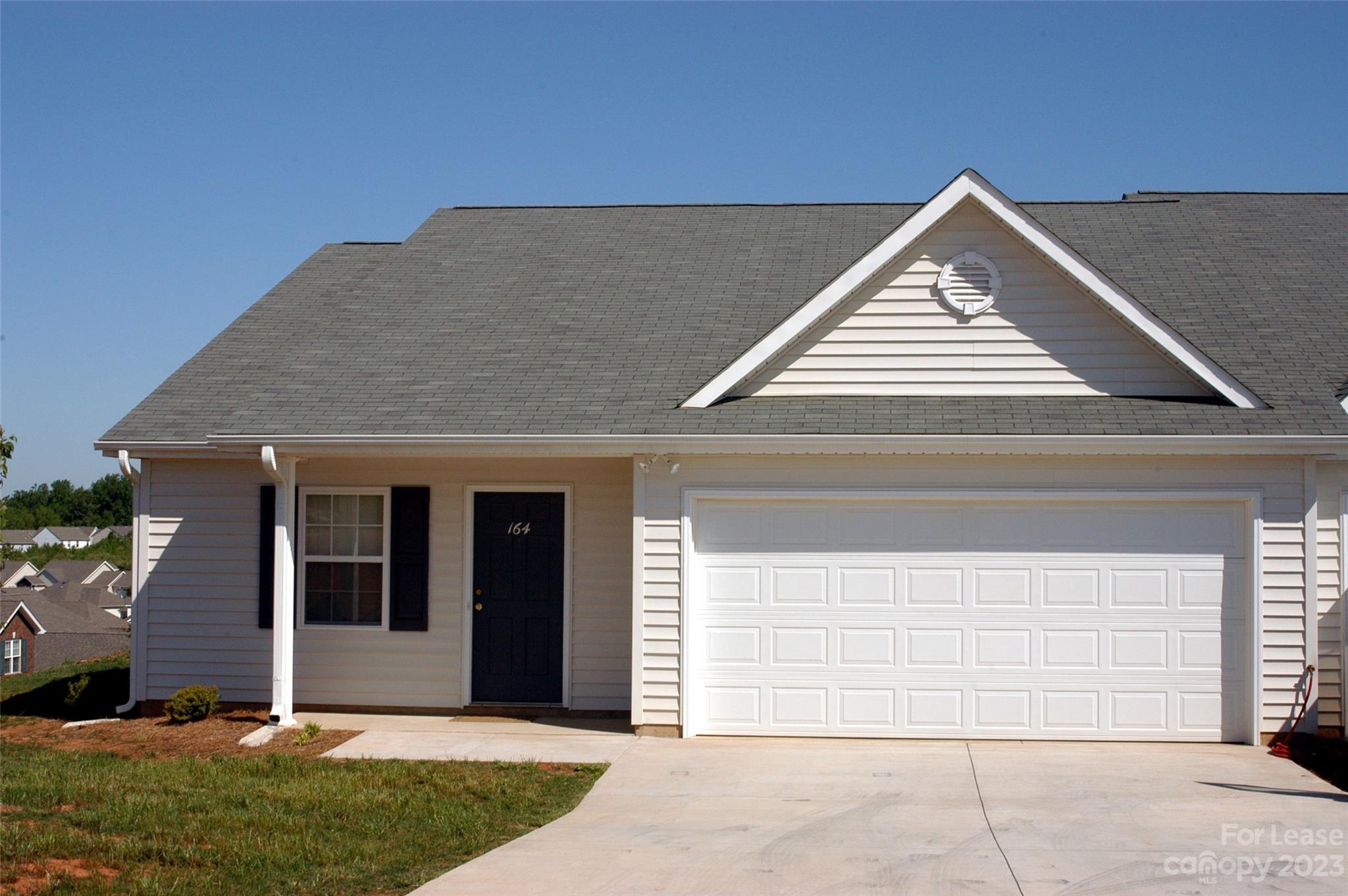 Oak Tree Clusters - Residential Lease