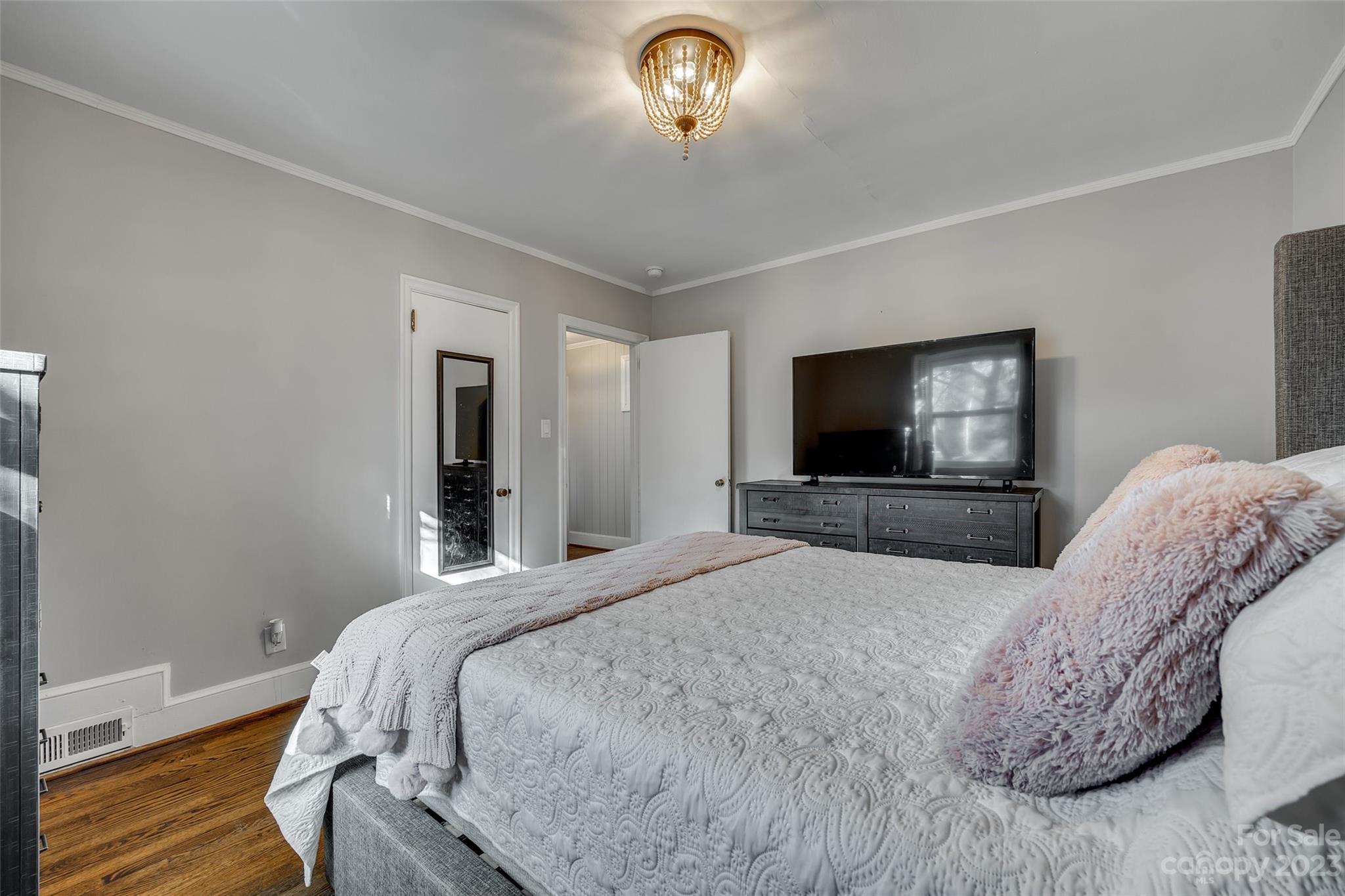 Country Club Estates - Residential