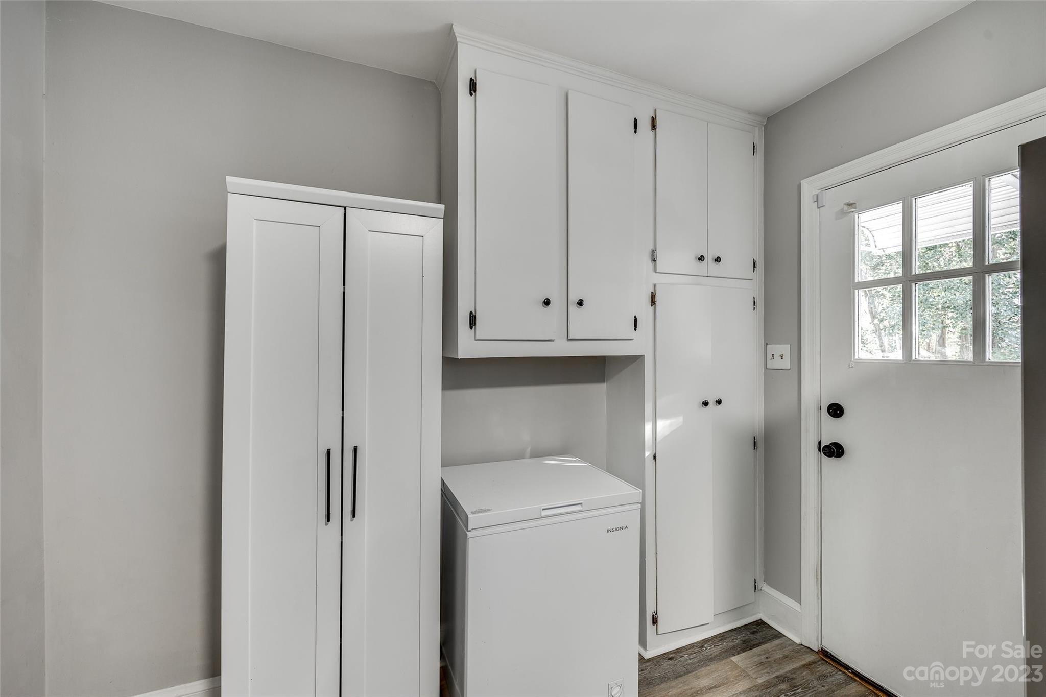 Country Club Estates - Residential