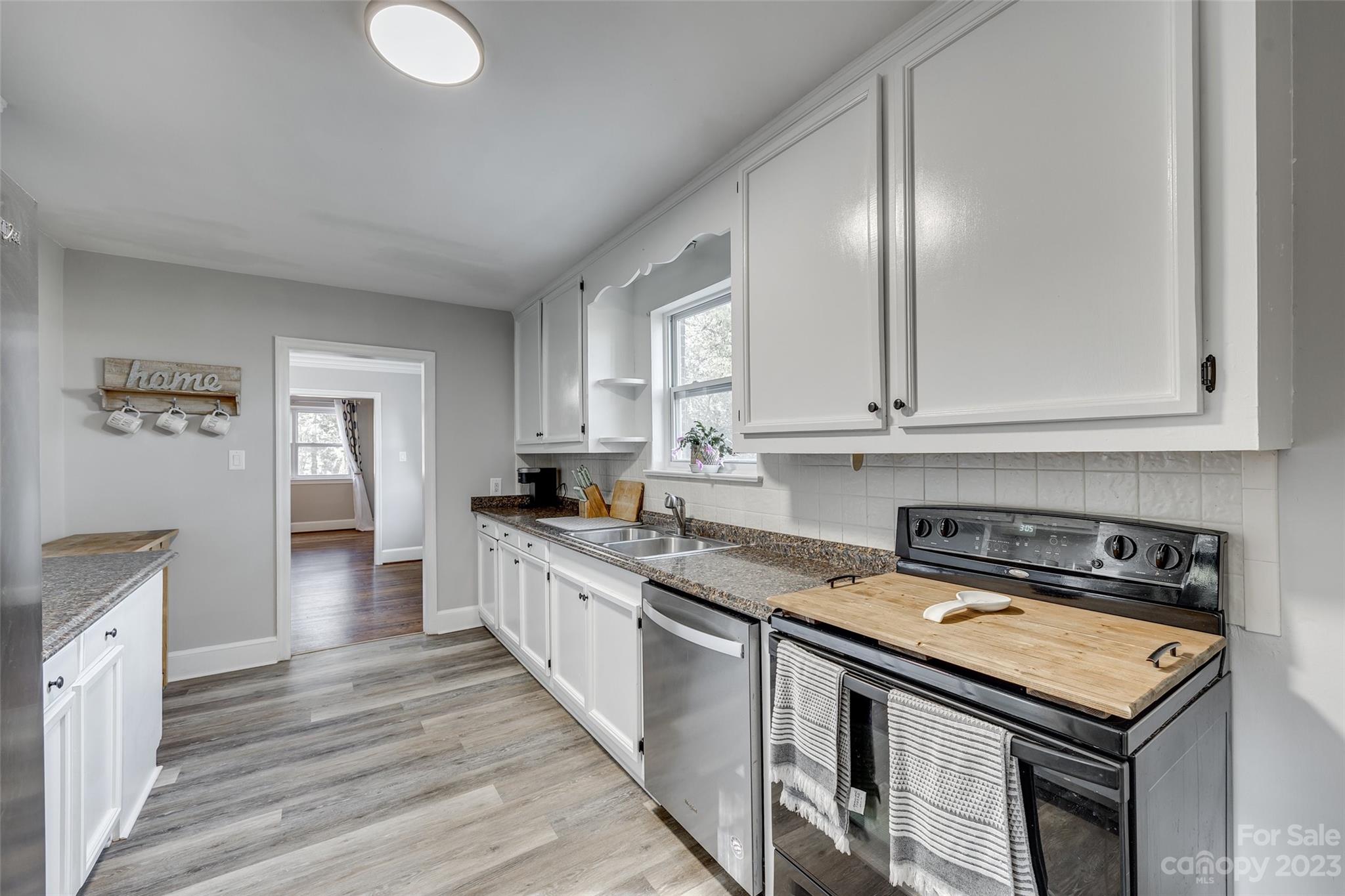 Country Club Estates - Residential