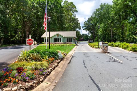 A home in Clover