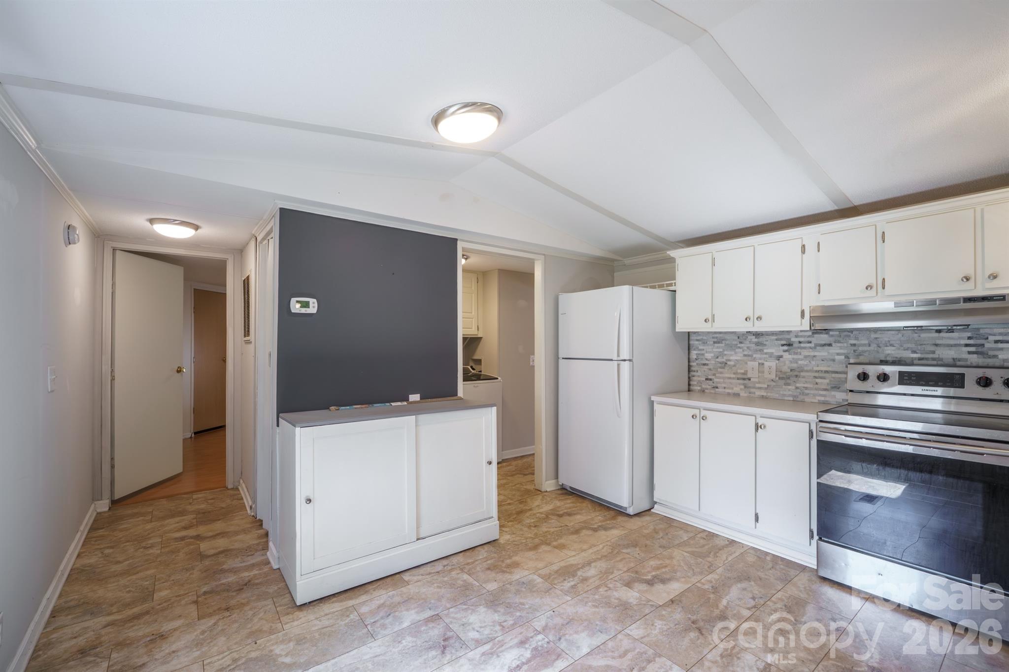 222 Summertree Drive