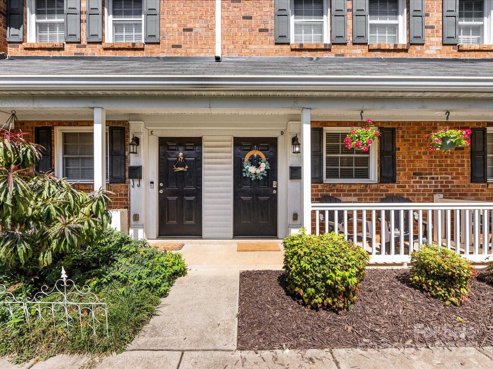 1310 Green Oaks Lane D