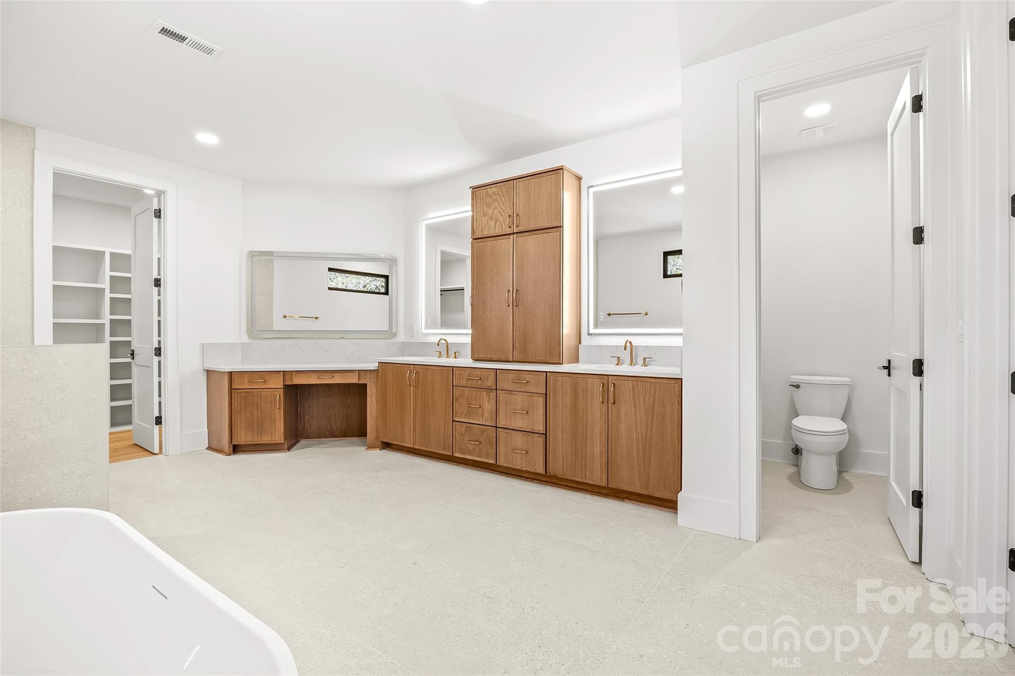 Crown Colony - Residential