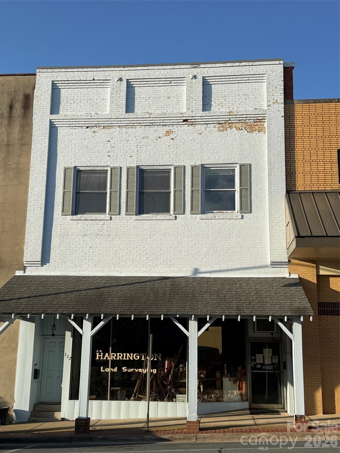 112 E Wade Street