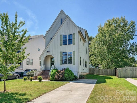Photo of 2405 Marlowe Avenue, Charlotte, NC 28208 (MLS # 4423166)