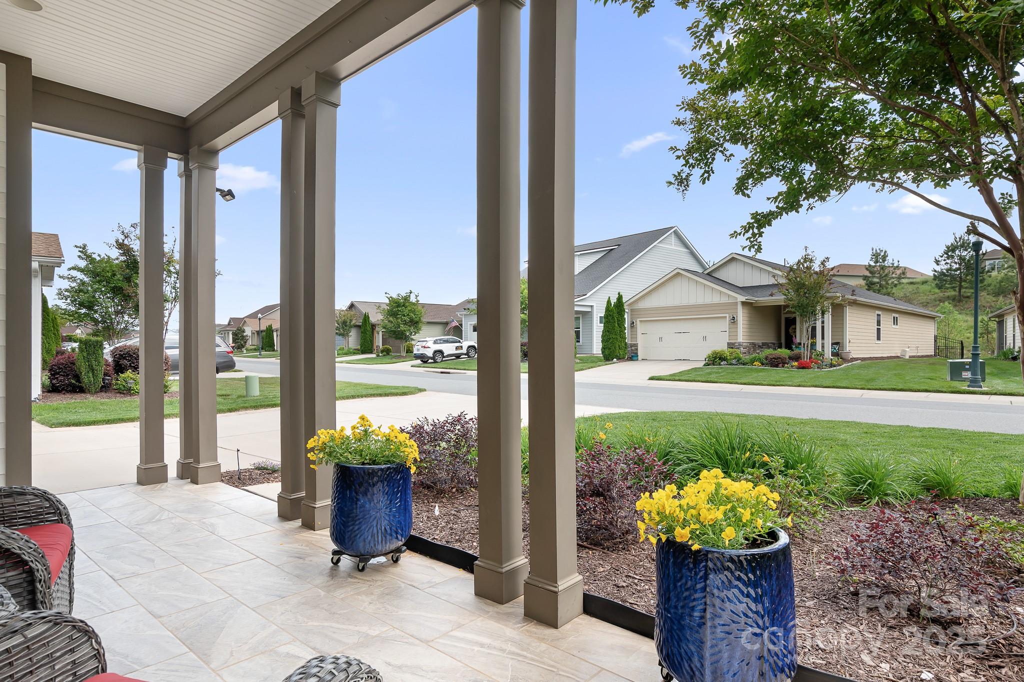 4902 Looking Glass Trail