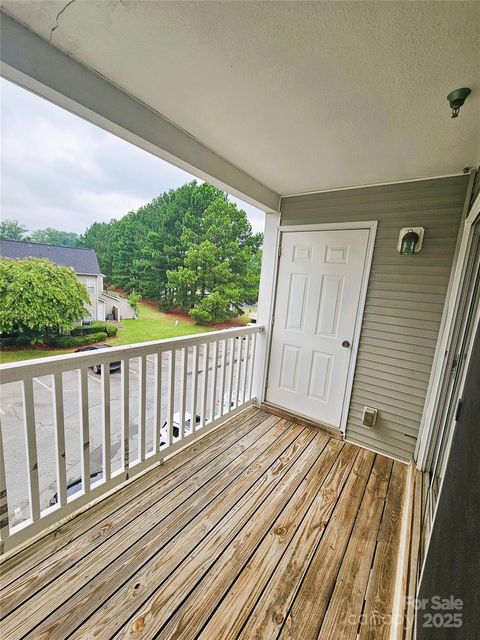 1162 Plaza Walk Drive Charlotte NC 28215
