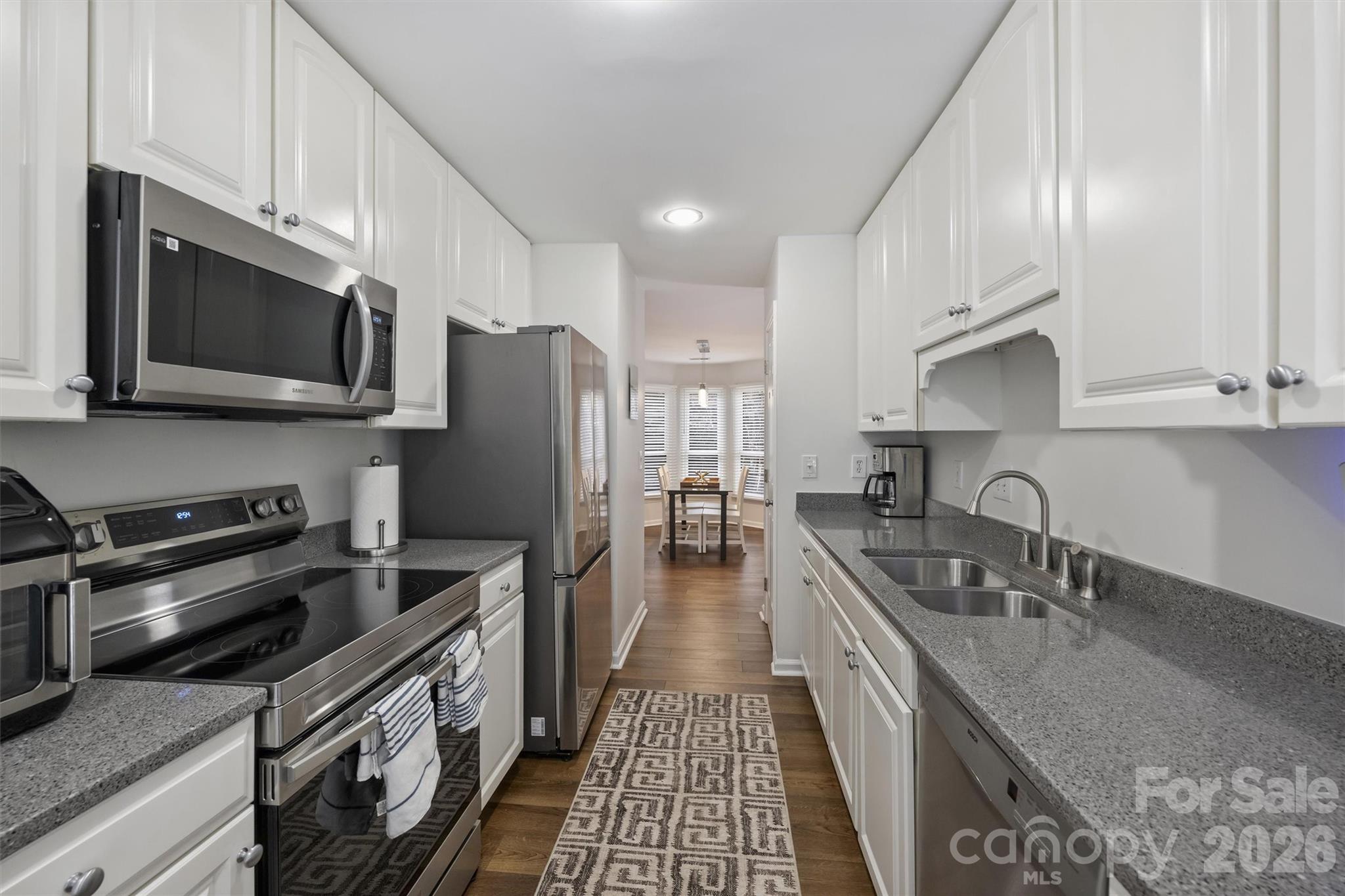 601 Queens Condominiums - Residential