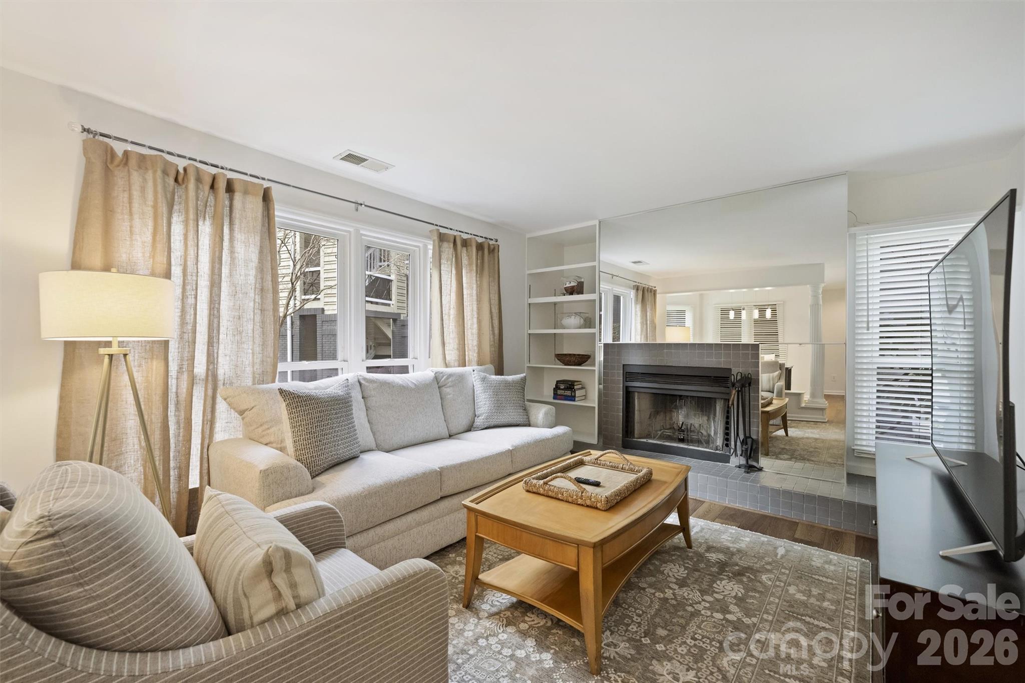 601 Queens Condominiums - Residential