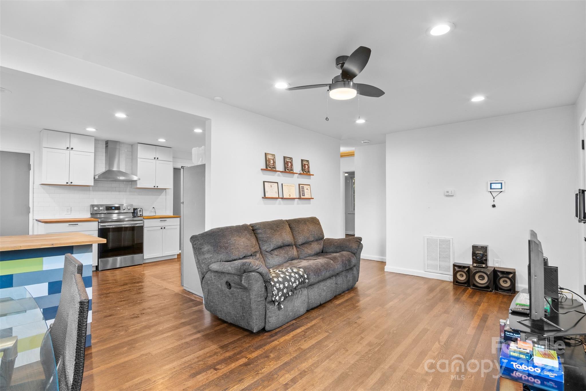 2536 Bancroft Street