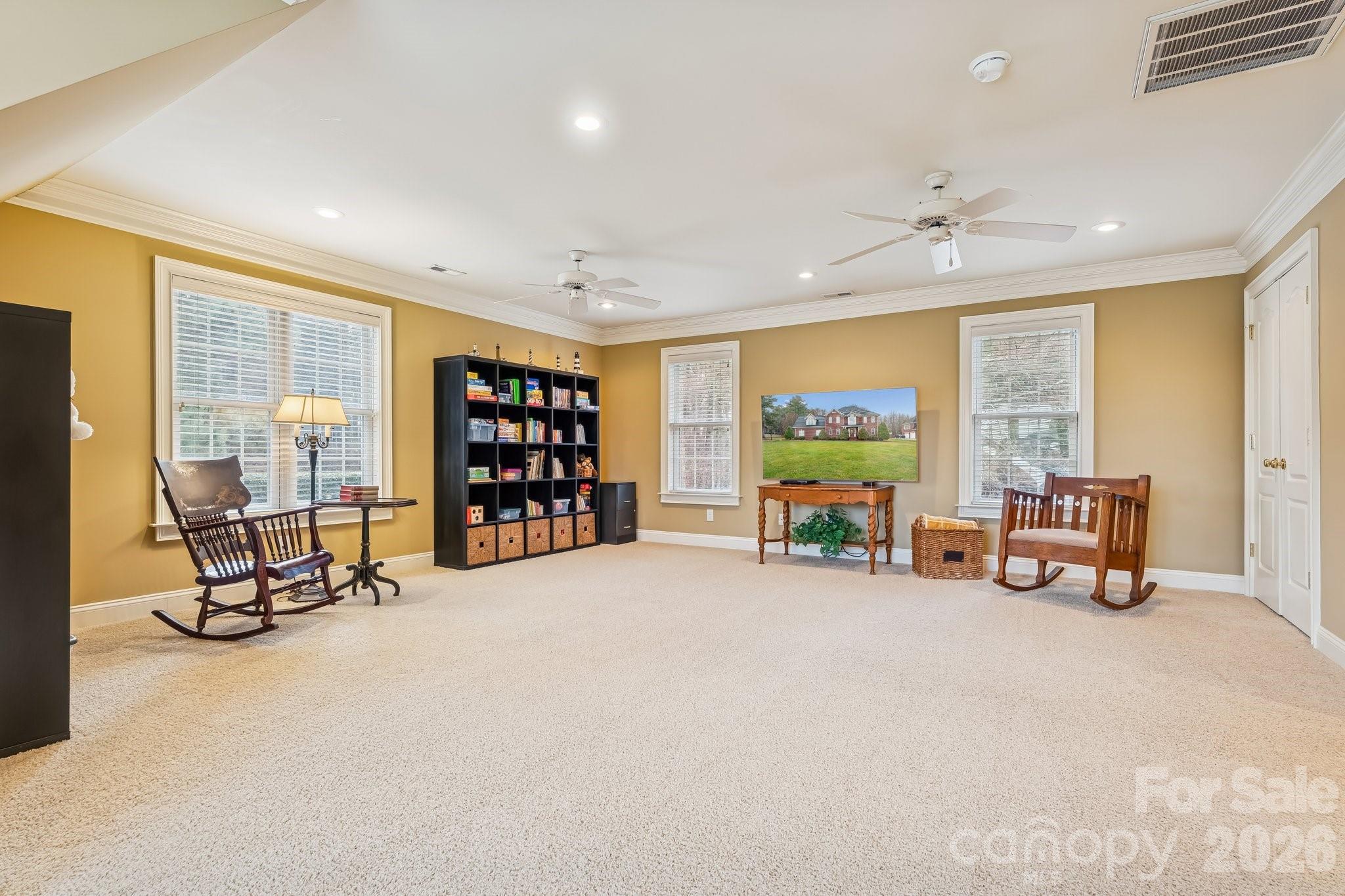 Saint Kidron - Residential