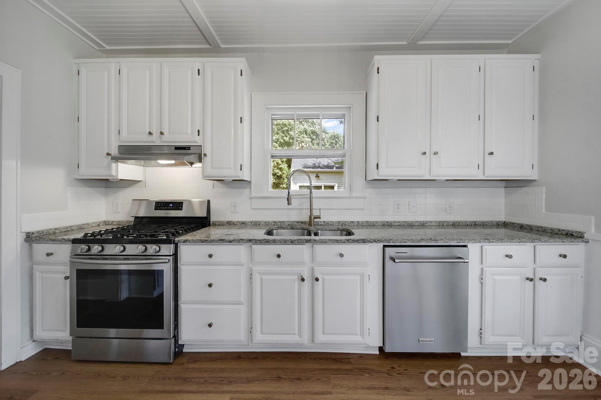 Merry Oaks - Residential