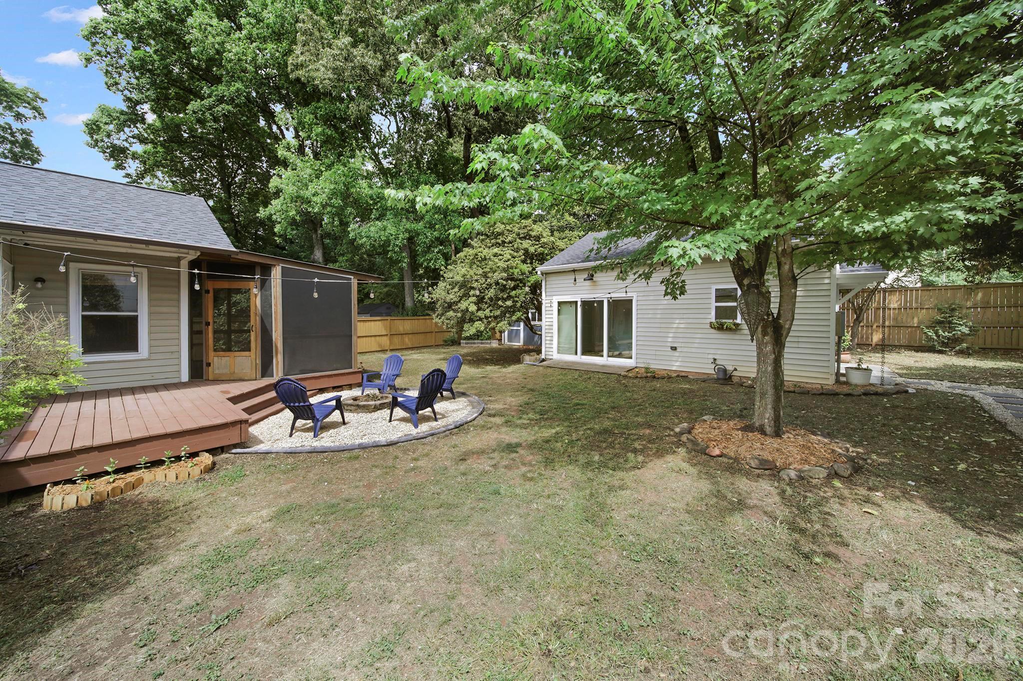 Merry Oaks - Residential