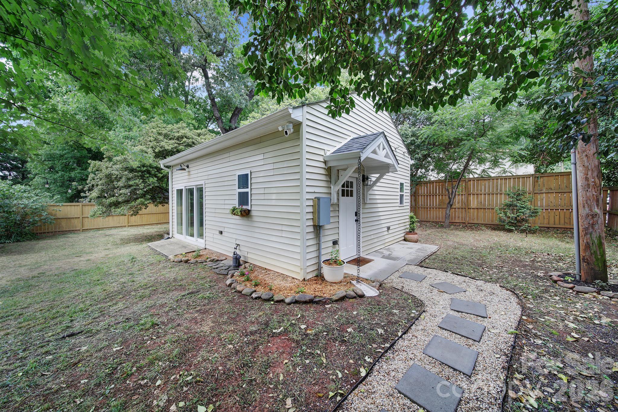 Merry Oaks - Residential