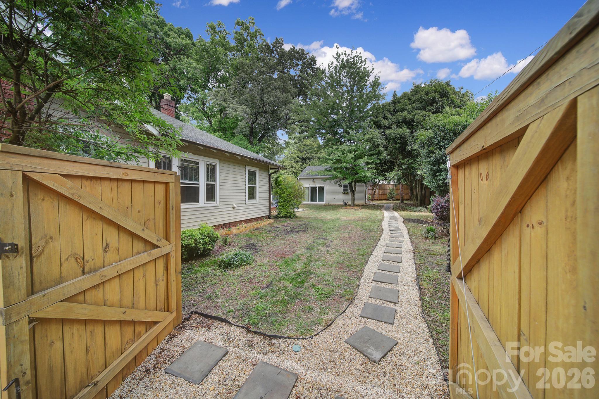 Merry Oaks - Residential