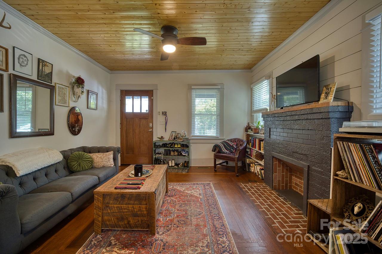 107 Riverview Drive