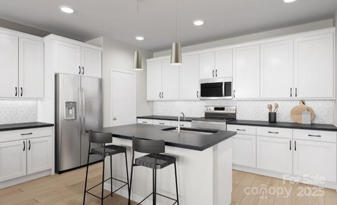 8430 Discovery Lane Charlotte NC 28216