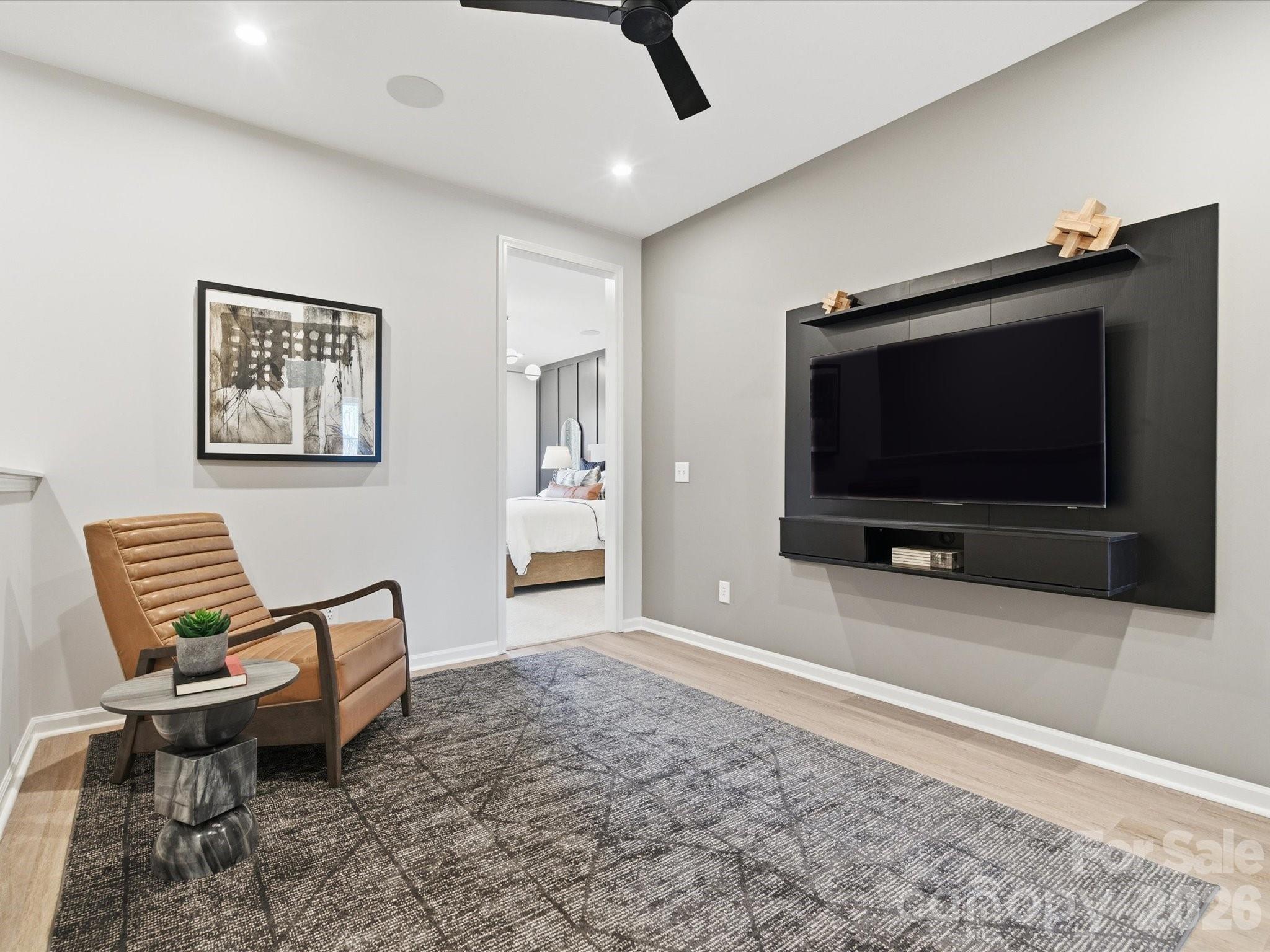 Ellis Townes - Residential