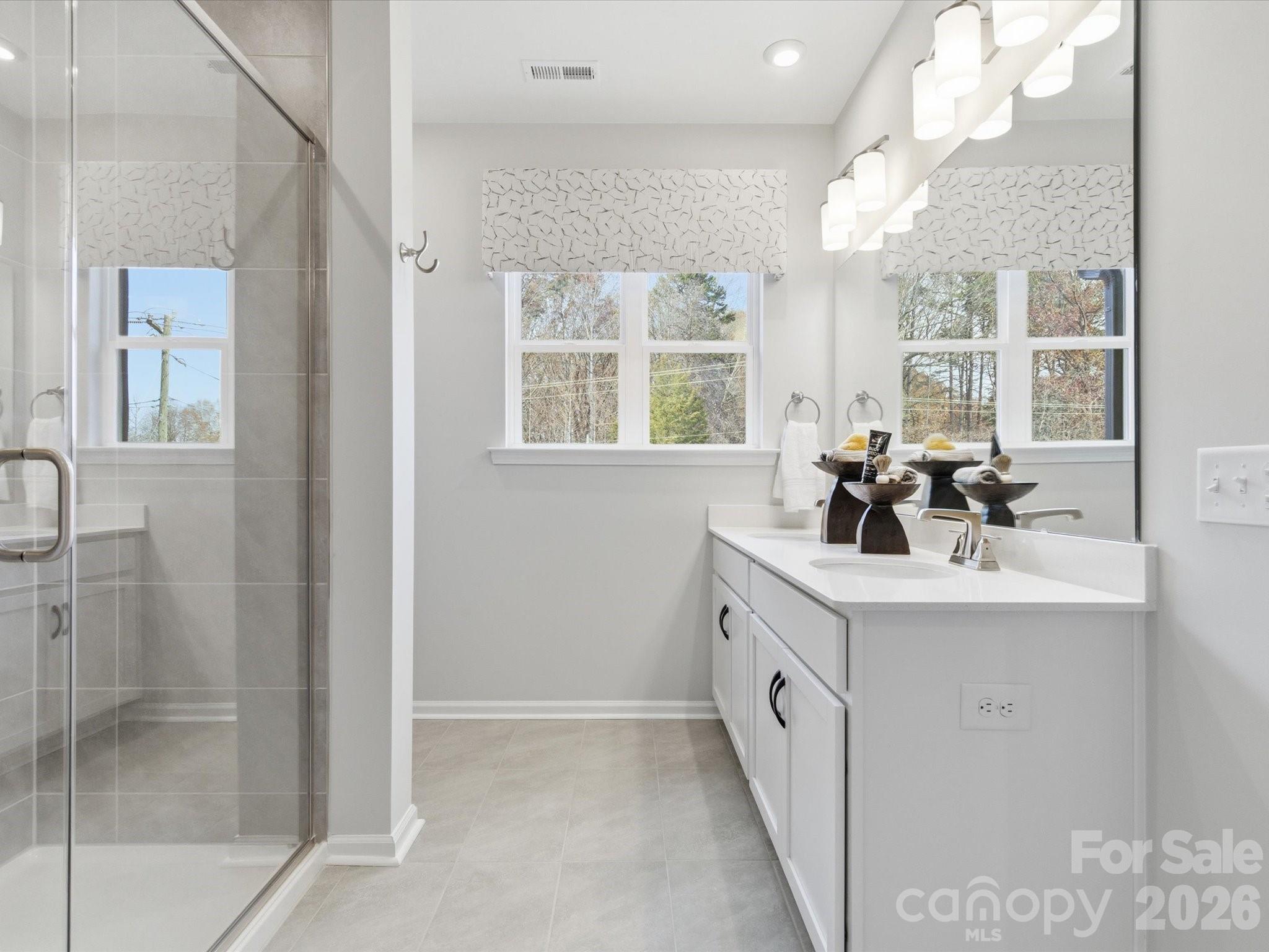 Ellis Townes - Residential