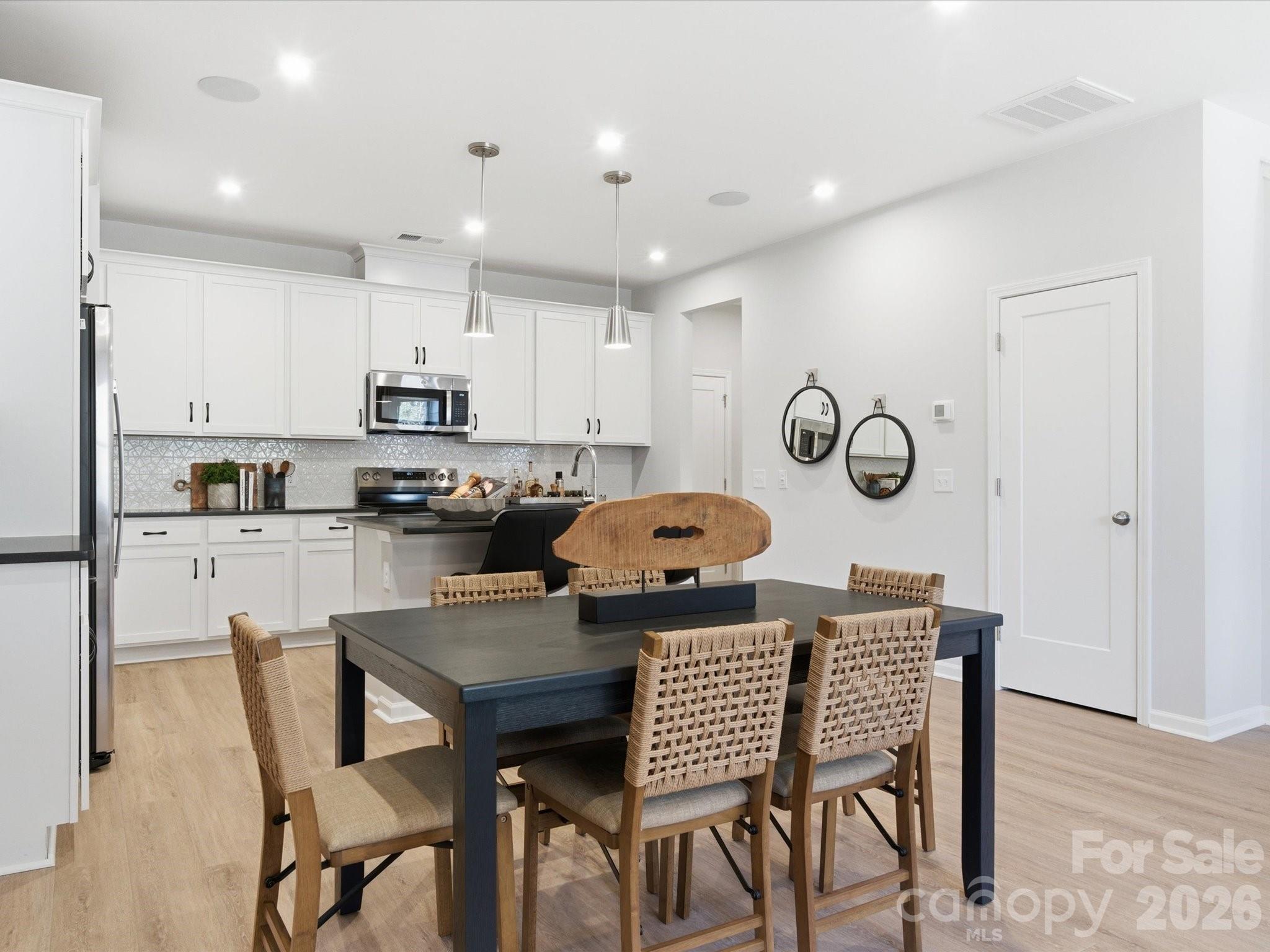 Ellis Townes - Residential