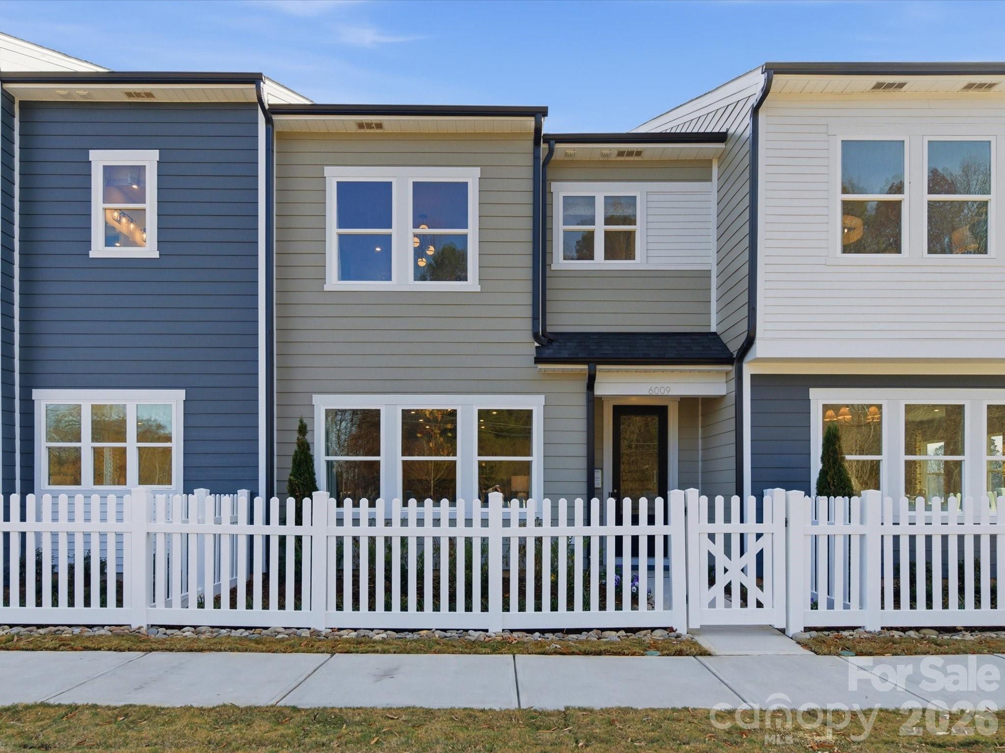 Ellis Townes - Residential