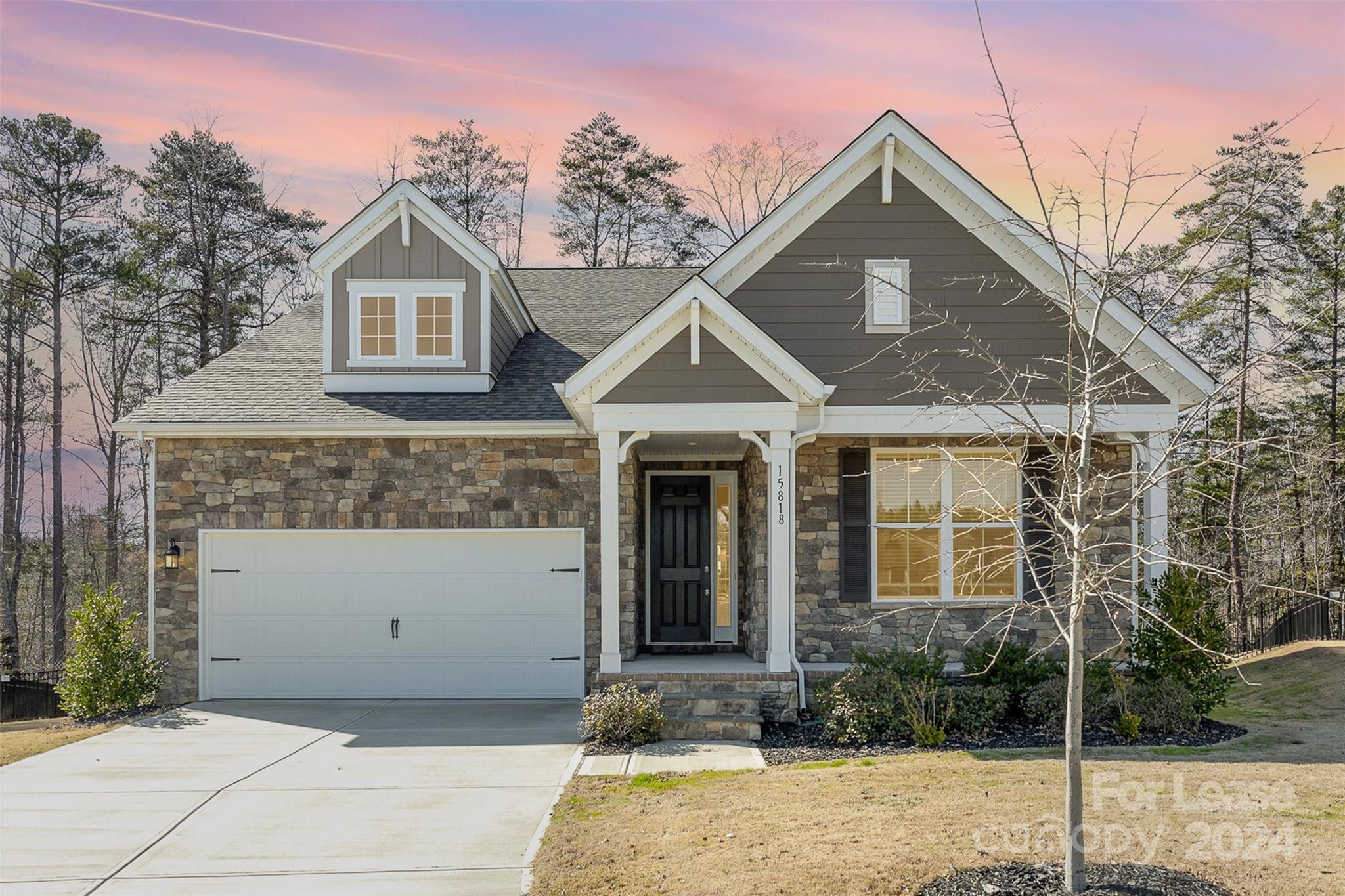 The Palisades - Residential Lease