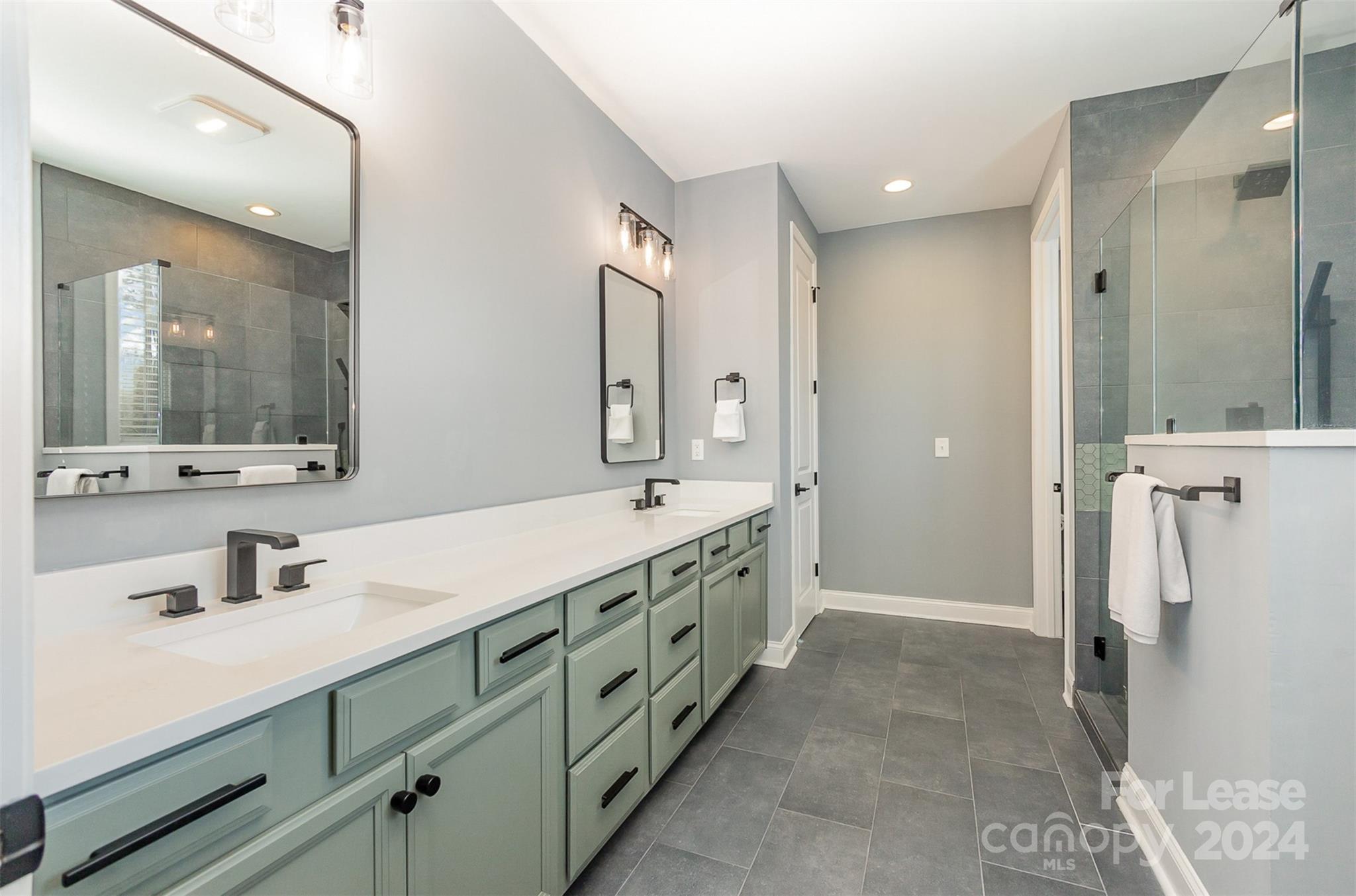 The Palisades - Residential Lease