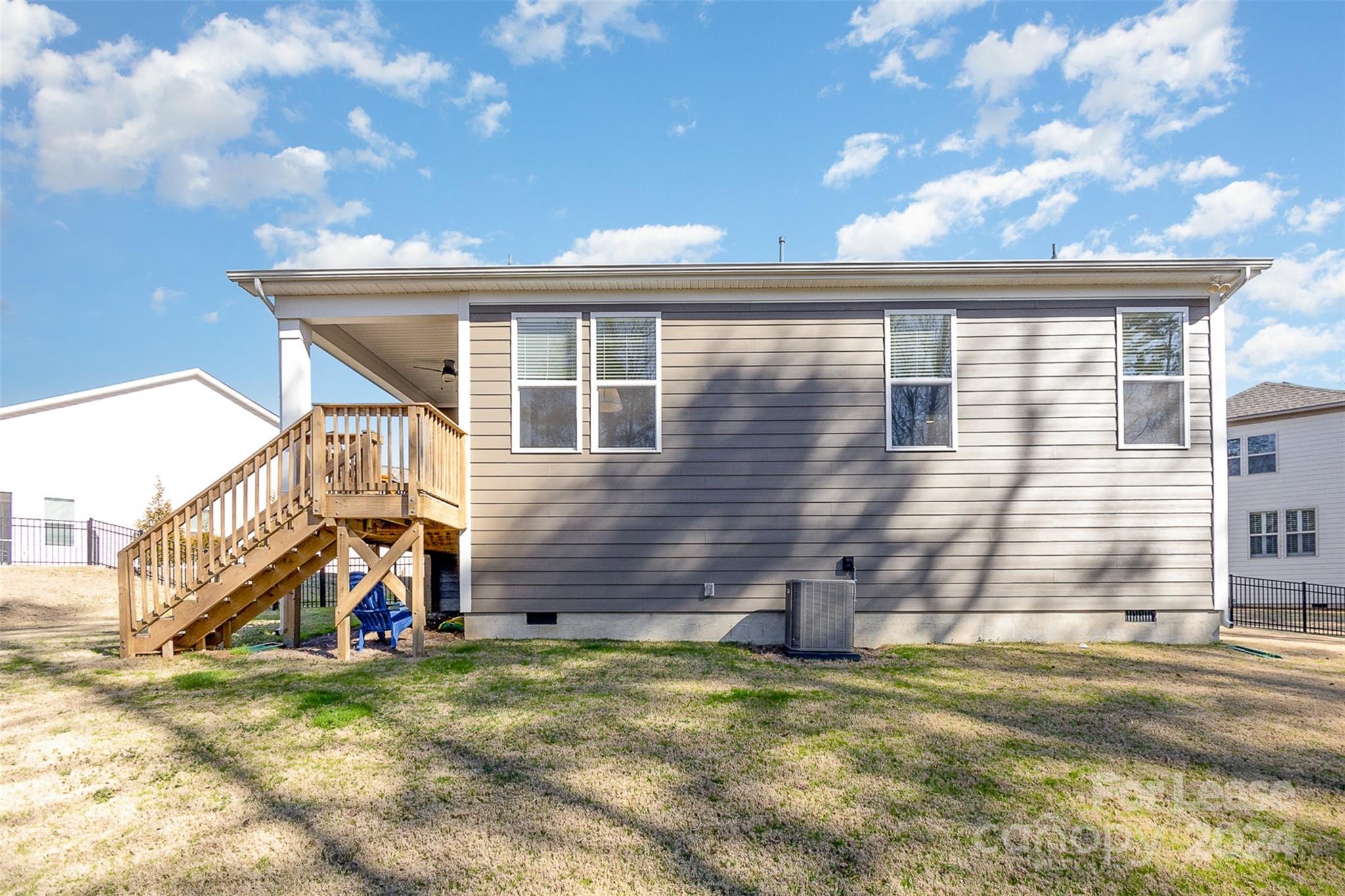 The Palisades - Residential Lease