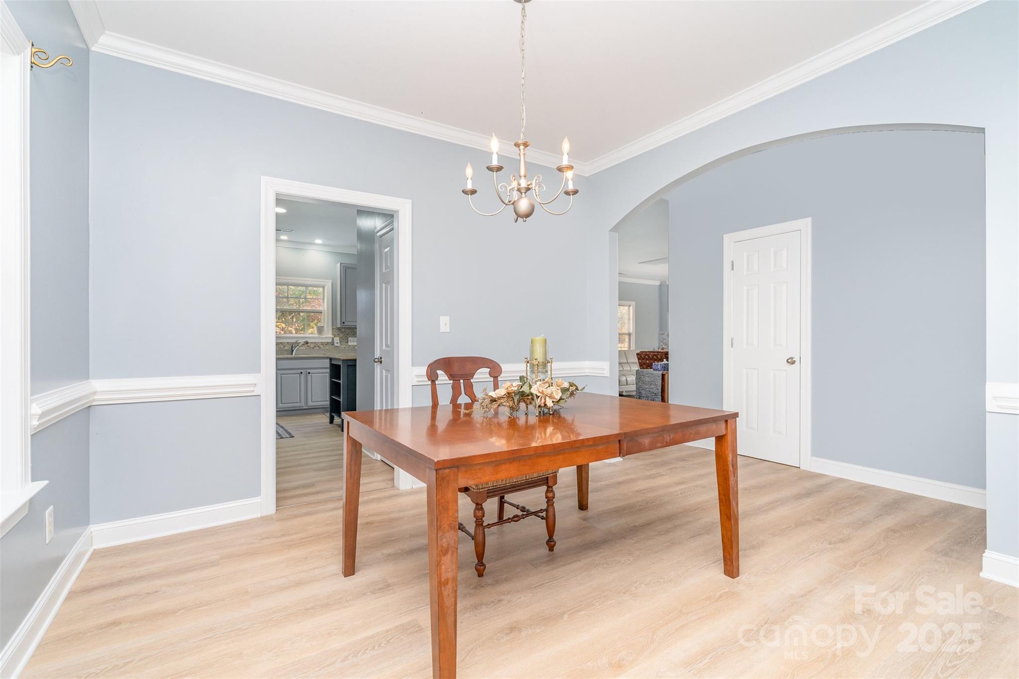 2814 Eagle View Lane