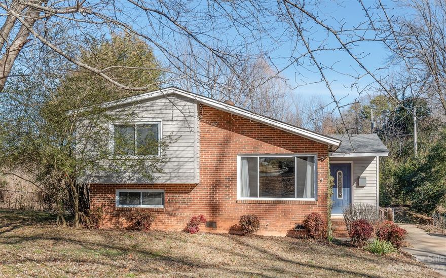 Uncover the hidden potential of this fixer-upper in Selwyn Park, just minutes from Uptown. With convenient proximity to the light rail, South End, and only 1 mile to Park Road Shopping Center, this property offers versatility as an amazing remodel or a lucrative rental investment. Presented in as-is condition, it's a blank canvas for your creative touch, showcasing mid-century charm. Positioned on a corner lot with a private backyard and peaceful views of a pond located behind the home. Builders, take note – under Mecklenburg County UDO, pre-UDO zoning is R-4, and post-UDO zoning is N1-B, opening up the possibility for a luxe duplex. Witness the area's growth through new builds and ongoing transformations just around the corner. Don't let this investment opportunity slip away; without HOA restrictions, the potential is limitless. Seize your piece of Selwyn Park now!