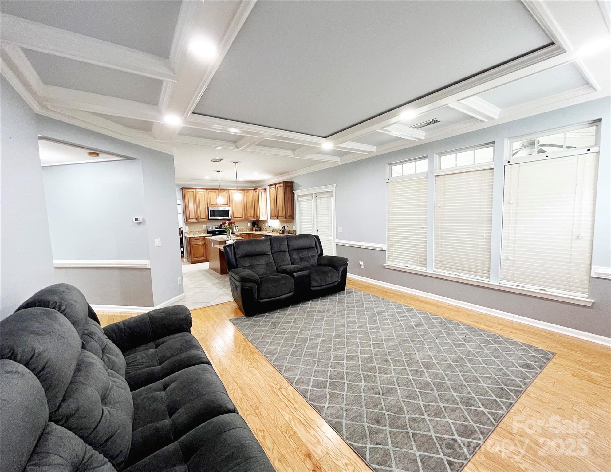 8218 Lynnewood Glen Drive