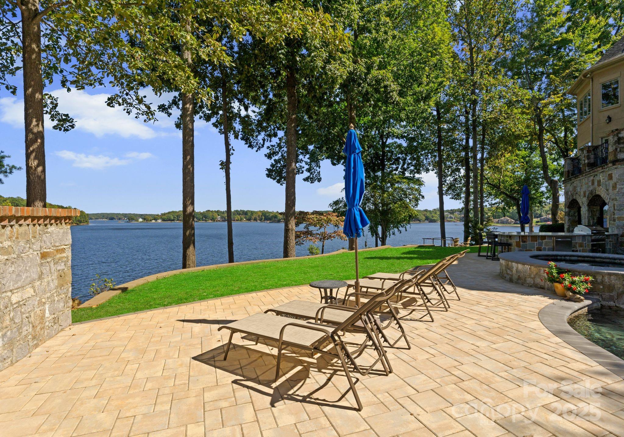 Pinnacle Shores - Residential