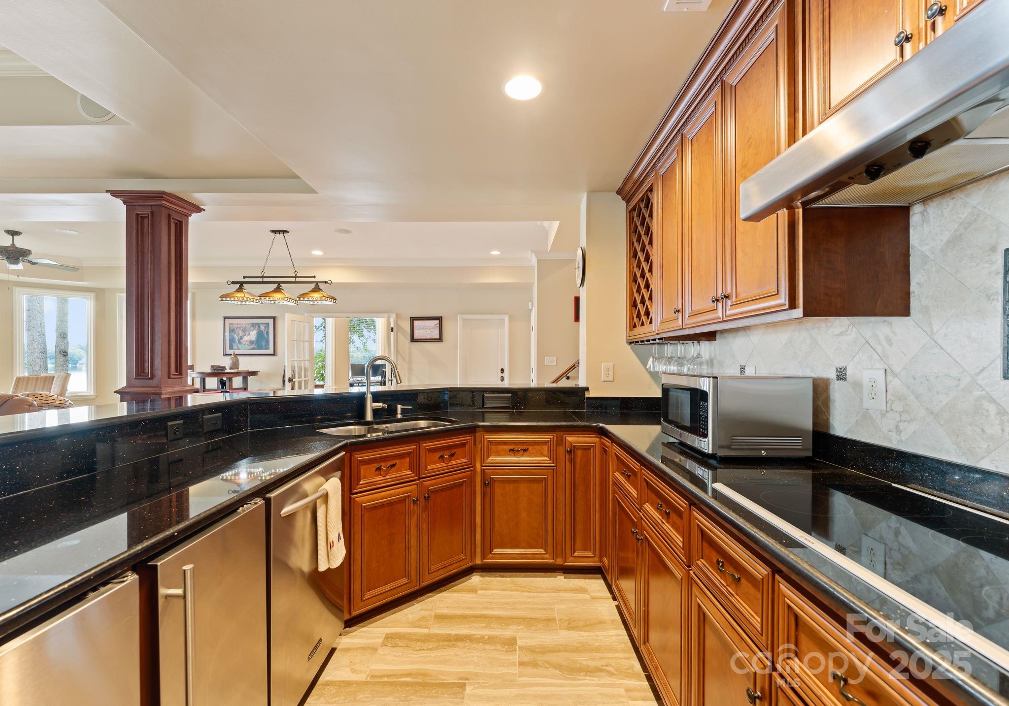 Pinnacle Shores - Residential